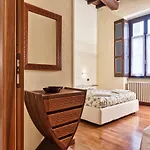 公寓 Guesthost - Palazzo Di Citta Elegant *