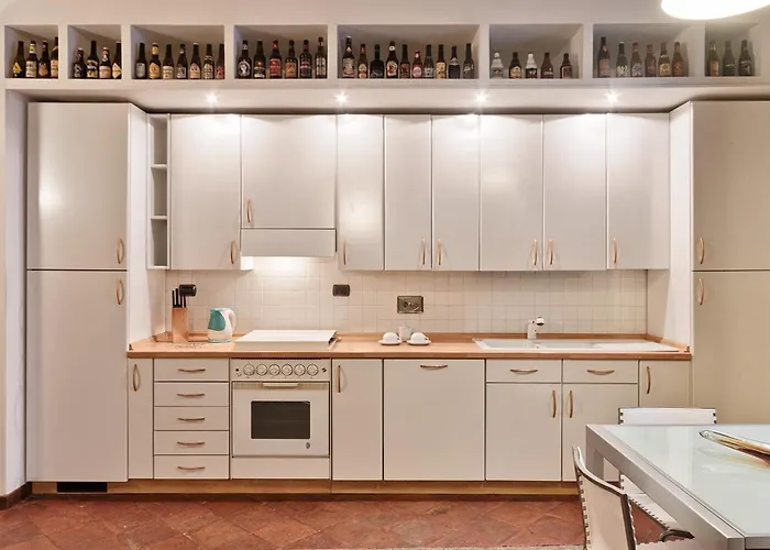 Guesthost - Palazzo Di Citta Elegant Apartment *