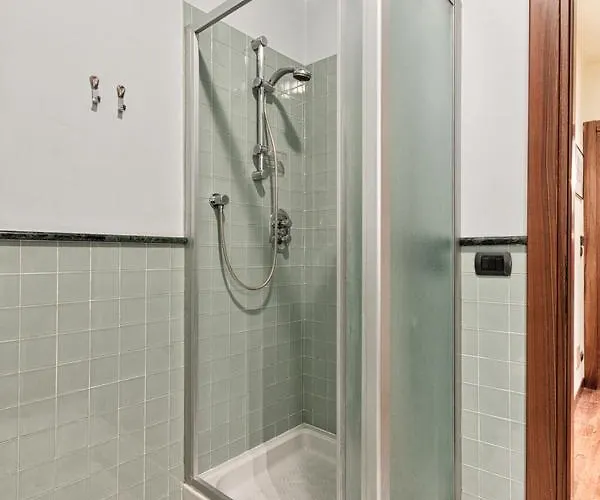 Apartment Guesthost - Palazzo Di Citta Elegant *
