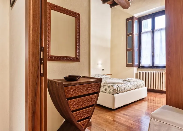 Apartment Guesthost - Palazzo Di Citta Elegant *