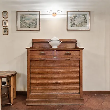 Guesthost - Palazzo Di Citta Elegant Apartament