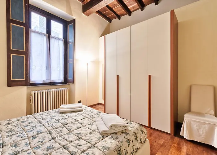 Guesthost - Palazzo Di Citta Elegant تورينو